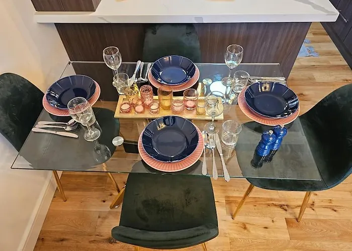 Comfortable Two Bedroom Flat
