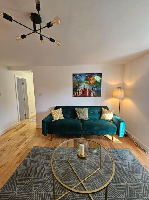 Comfortable Two Bedroom Flat Apartment Brighton