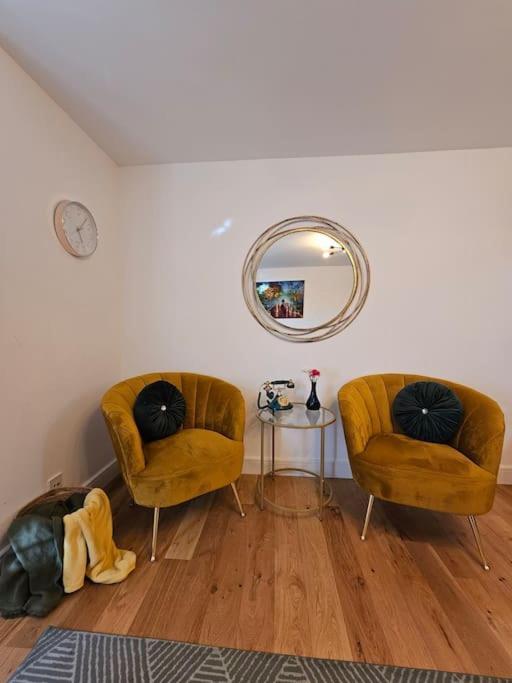 Appartamento Comfortable Two Bedroom Flat *