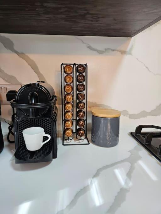 Comfortable Two Bedroom Flat Appartamento Hove