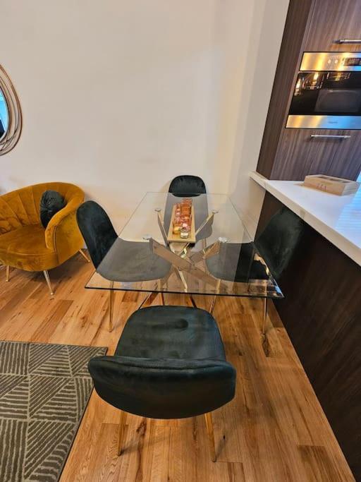Apartment Comfortable Two Bedroom Flat
