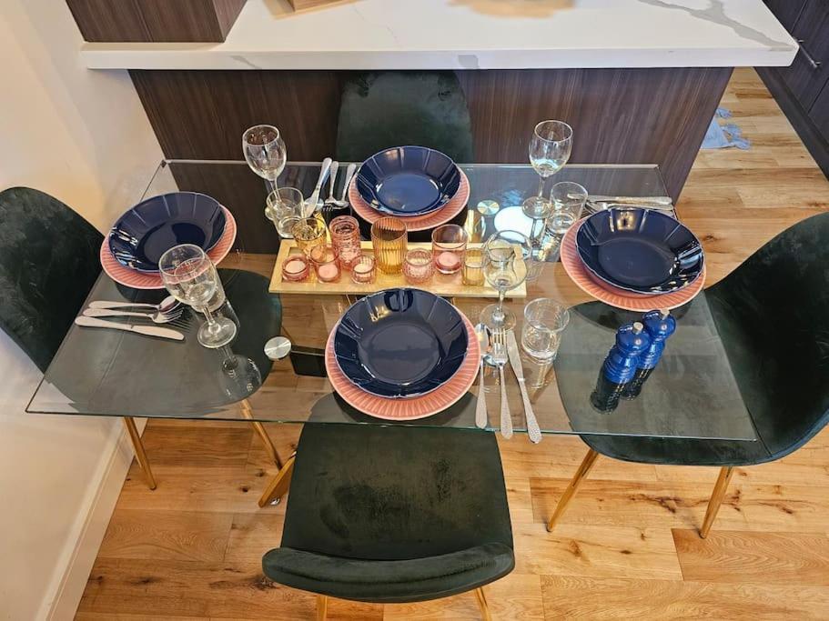 Comfortable Two Bedroom Flat